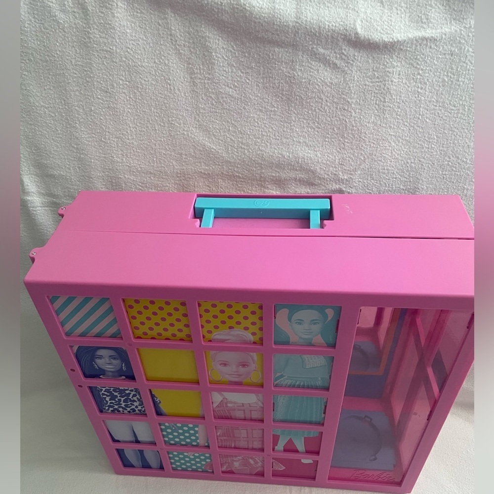 Gently Used Barbie Dream Closet - Picture 5 of 8